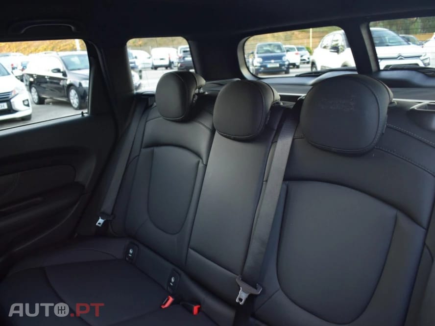 MINI Clubman Cooper D Premium Final Edition Auto