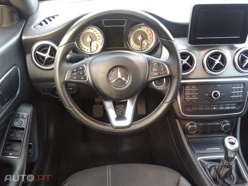 Mercedes-Benz CLA 180 CDI Urban