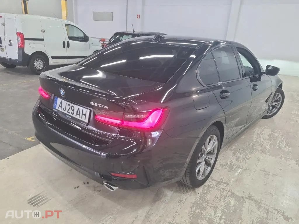 BMW 320 e Corporate Edition Auto