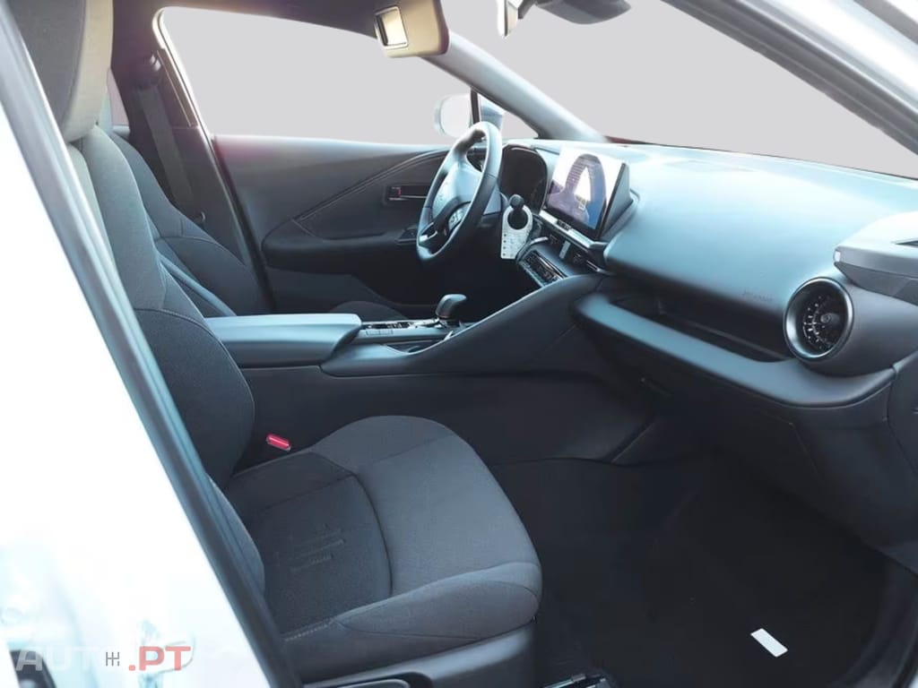 Toyota C-HR 2.0 Plug-in-Hybrid I.V.A DEDUTIVEL 