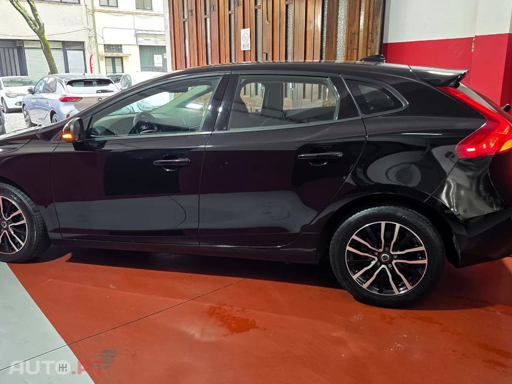 Volvo V40 2.0 D3 Momentum