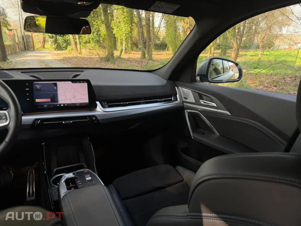 BMW iX2 xDrive30 Pack Desportivo M Pro