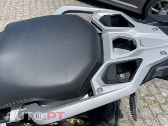 BMW C 650 GT 1200 GS Exclusive triple back