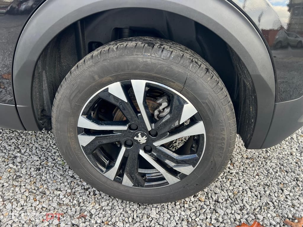 Peugeot 2008 1.2 PureTech Allure Pack