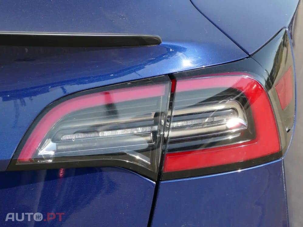 Tesla Model 3 Tração Traseira