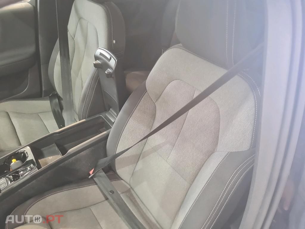 Volvo XC40 1.5 T5 PHEV Plus Dark