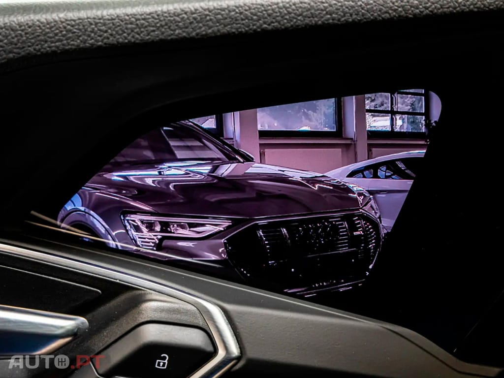 Audi E-Tron I.V.A DEDUTIVEL S BLACK 