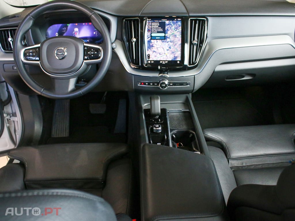 Volvo XC60 2.0 T6 PHEV Plus Dark AWD