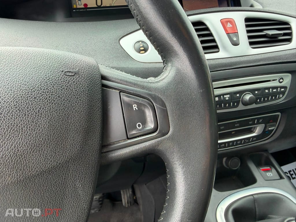 Renault Scénic 1.9 dCi FAP Dynamique
