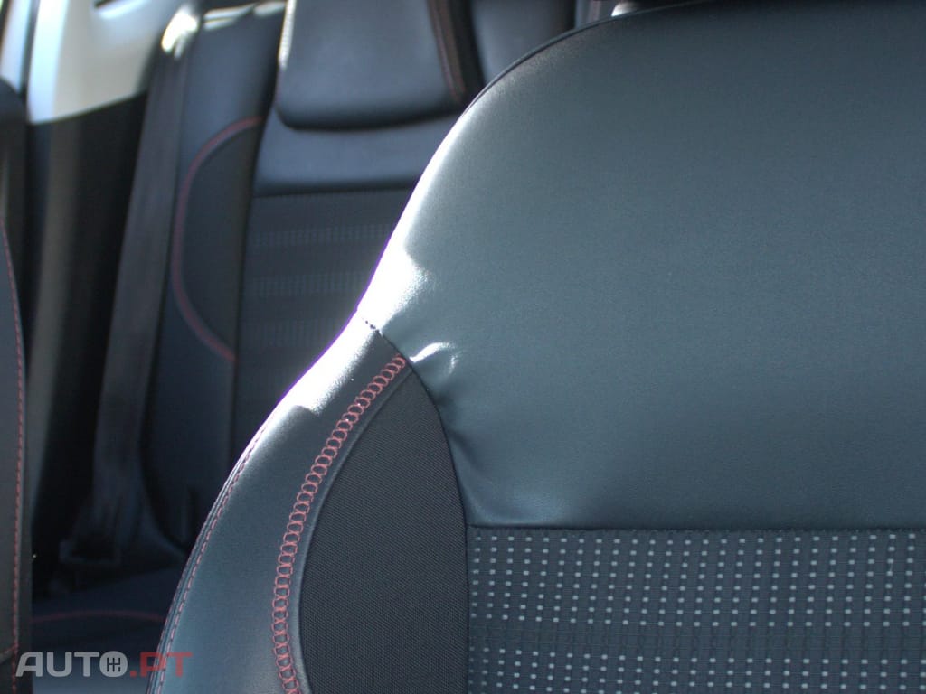 Peugeot 2008 1.2 PureTech GT Line