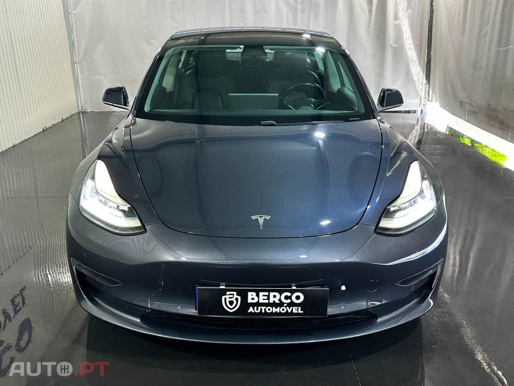 Tesla Model 3 Long-Range Dual Motor AWD