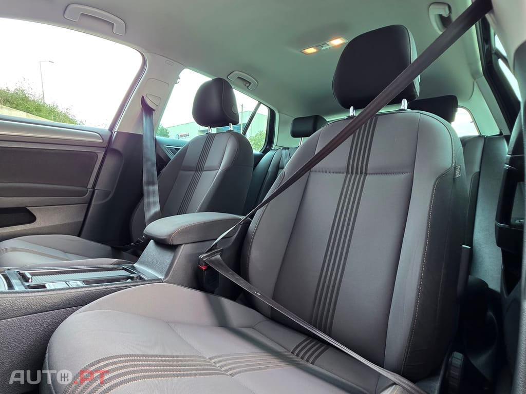 Volkswagen Golf LooK GTI