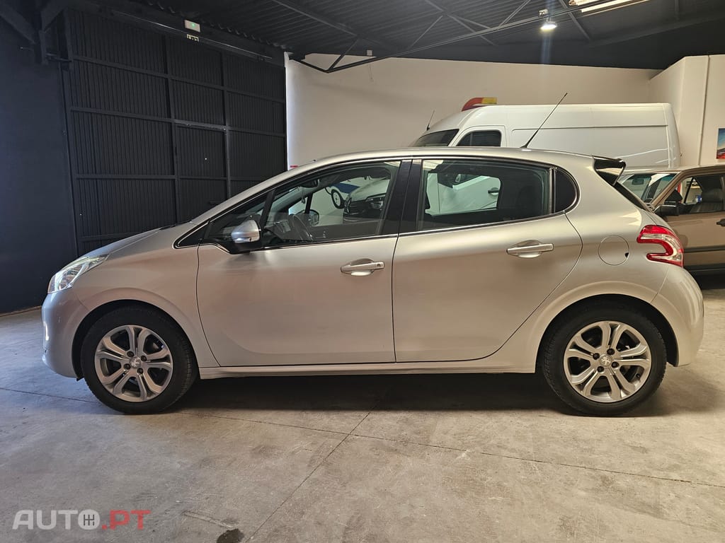 Peugeot 208 1.6 BluehDi
