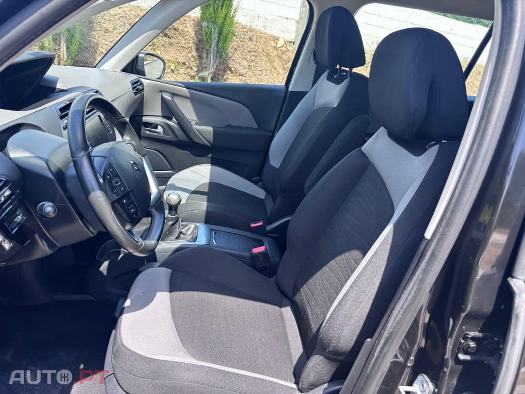 Citroën Grand C4 Spacetourer 1.6 BlueHDi Live — fotografia 11