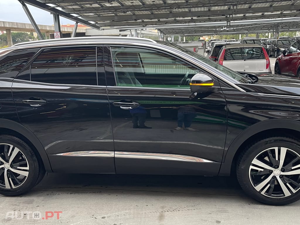 Peugeot 3008 PureTech 130 Stop & Start GPF EAT8 Allure