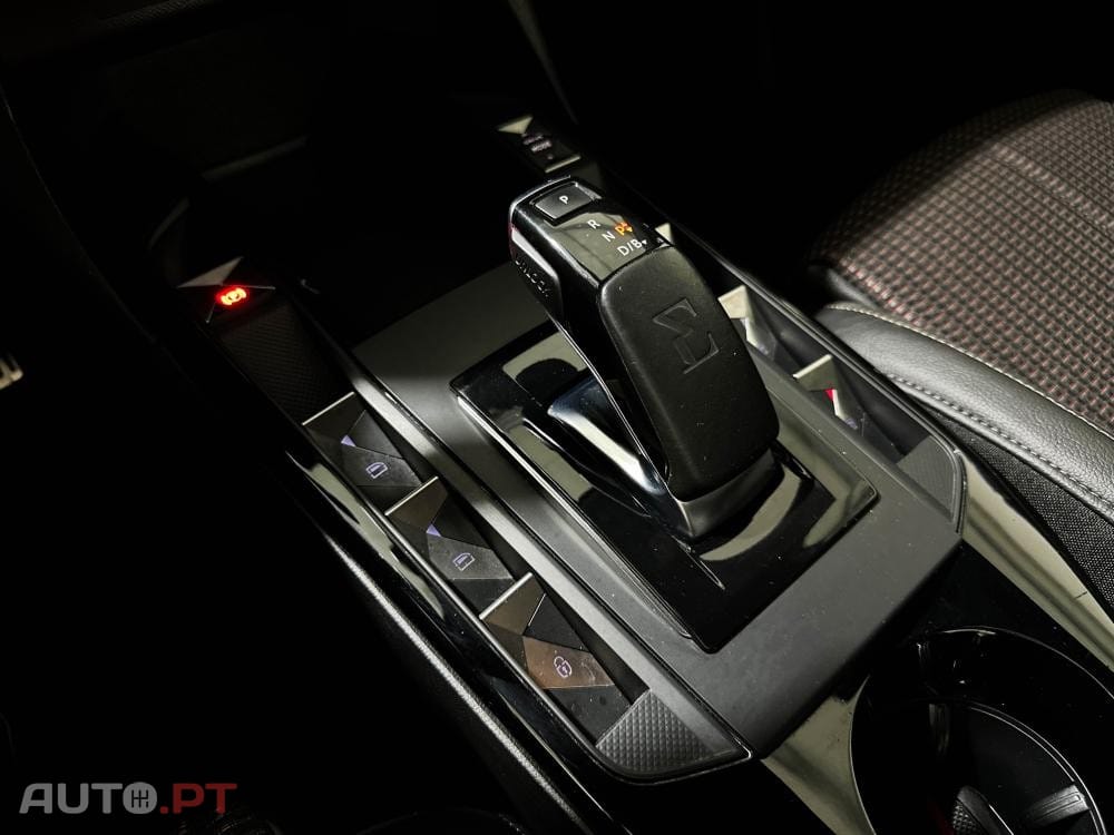 DS DS3 Crossback E-TENSE PERFORMANCE LINE