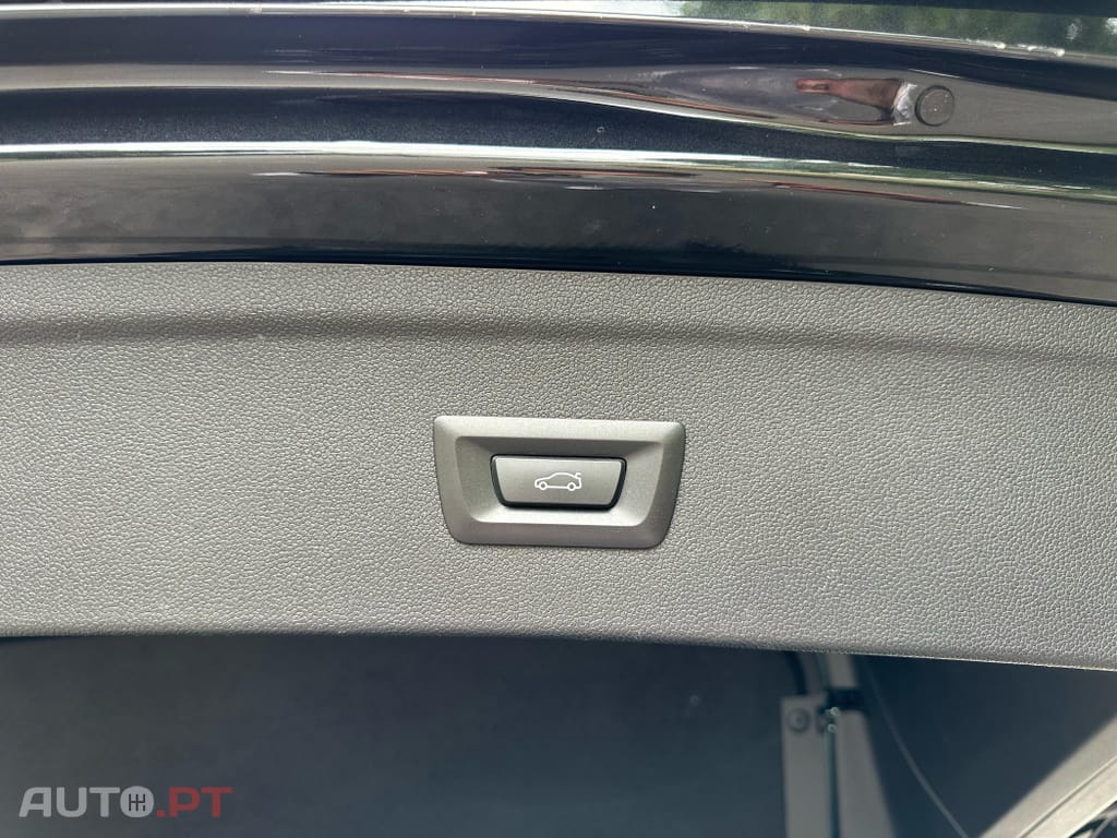 BMW iX xDrive 50