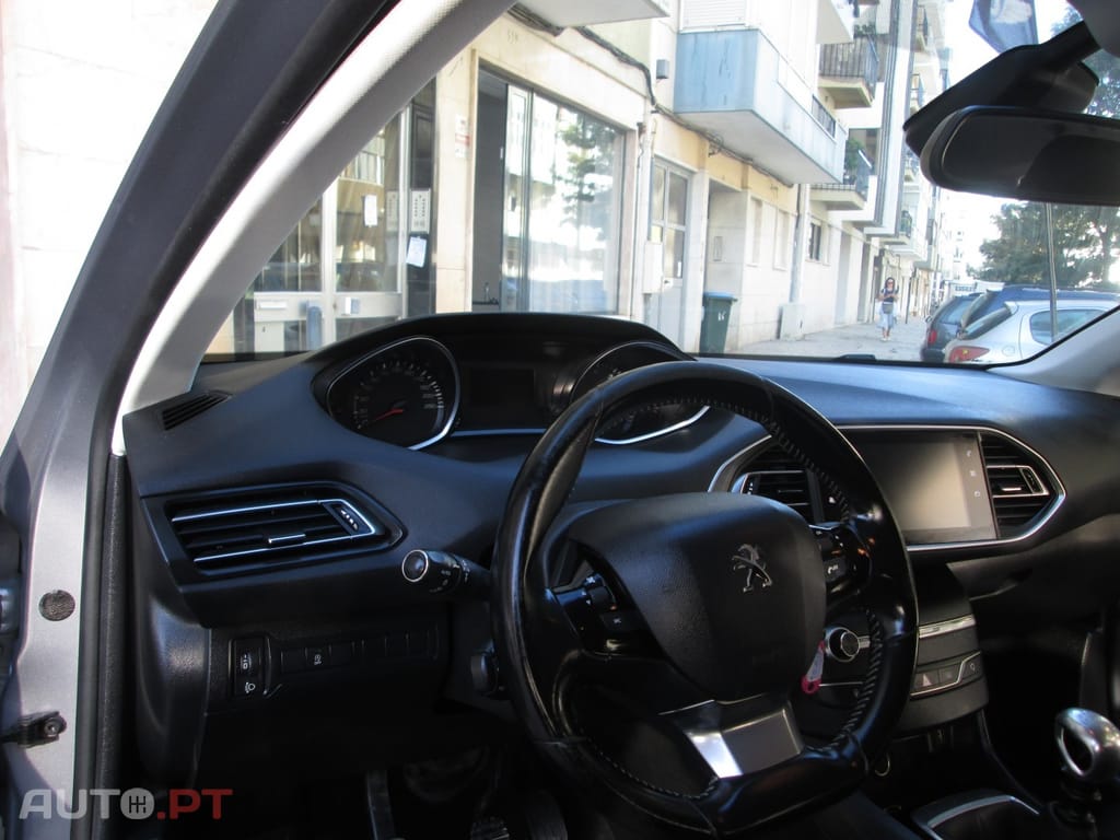 Peugeot 308 1.2 PureTech Active