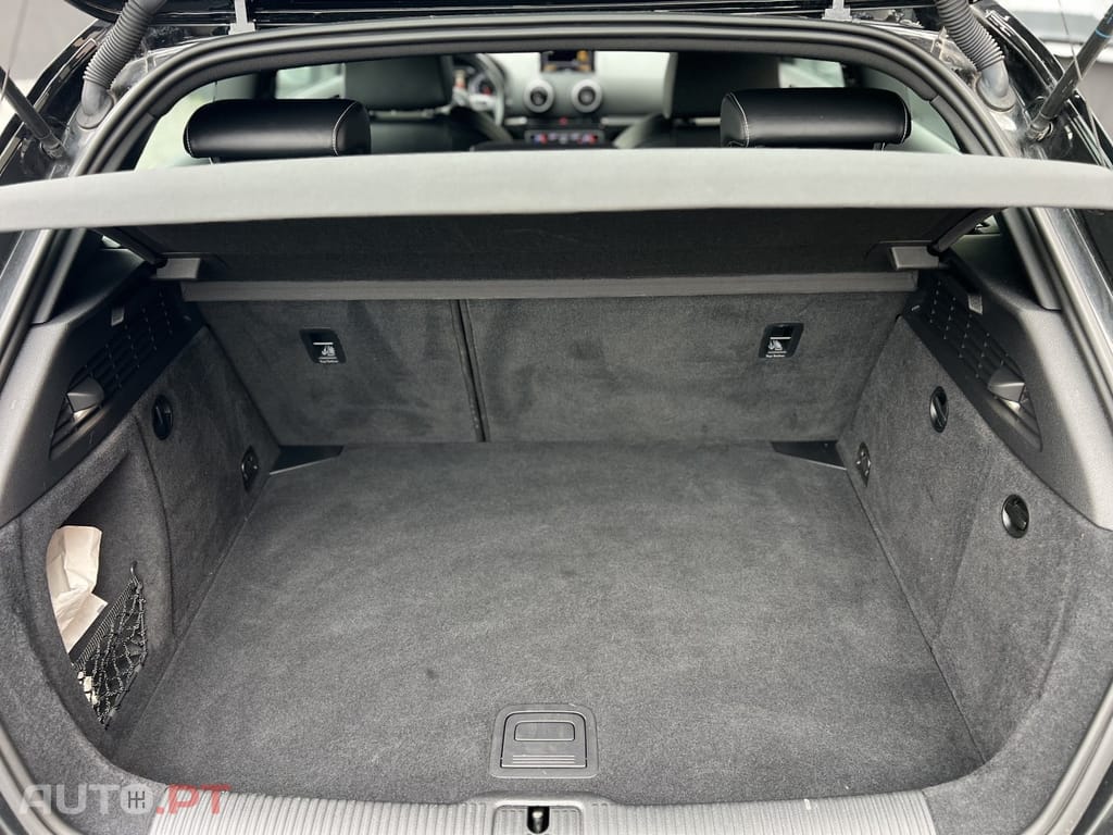 Audi A3 1.6 TDI (clean diesel) S tronic S line Sport Pack