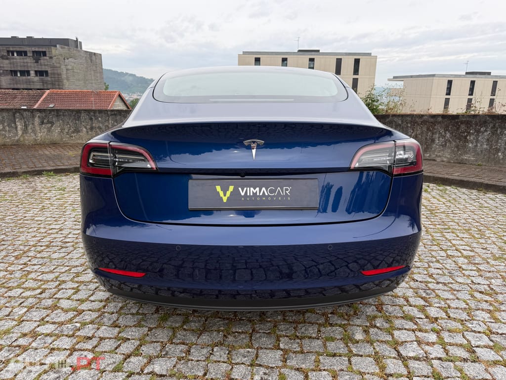 Tesla Model 3 Standard Range Plus RWD