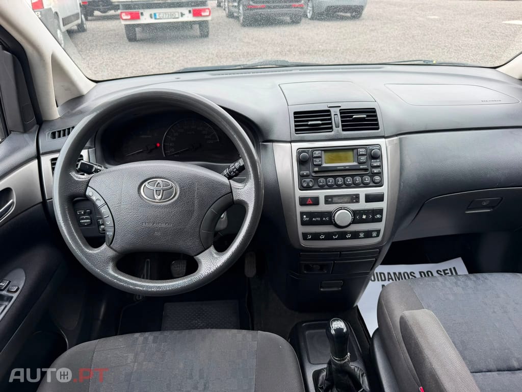 Toyota Avensis Verso 2.0 D-4D