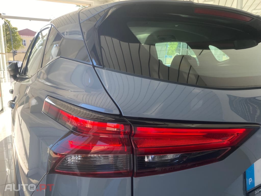 Nissan Qashqai 1.3 DIG-T Premiere Edition