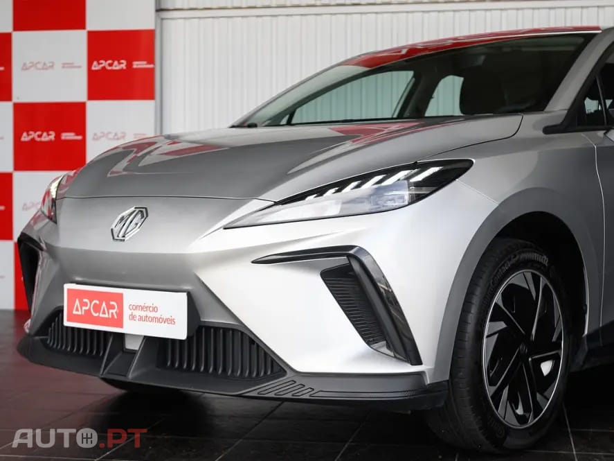 MG MG4 51 kWh Standard