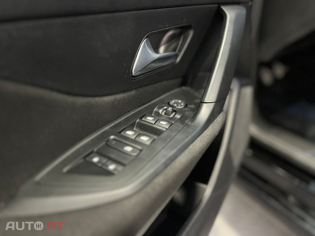 Peugeot 308 SW BlueHDi