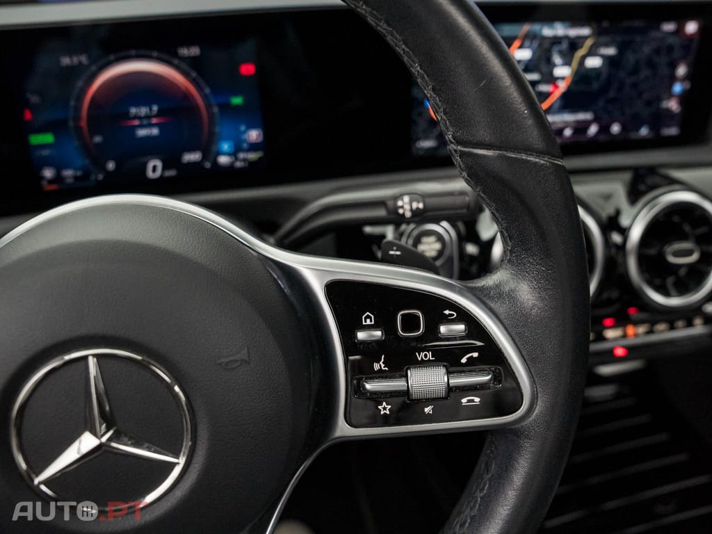 Mercedes-Benz A 250 e Progressive