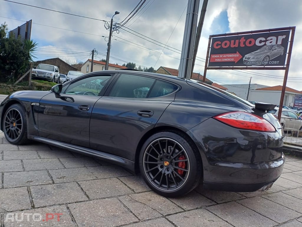Porsche Panamera Platinum Edition
