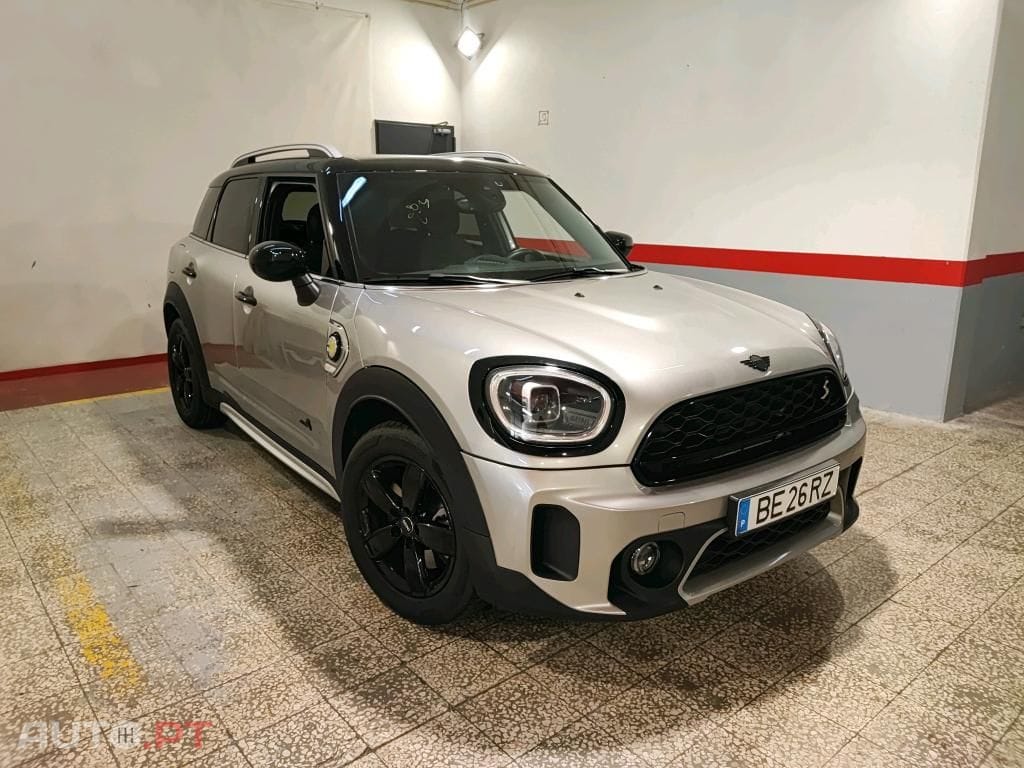 MINI Countryman Cooper SE Premium Essential Auto