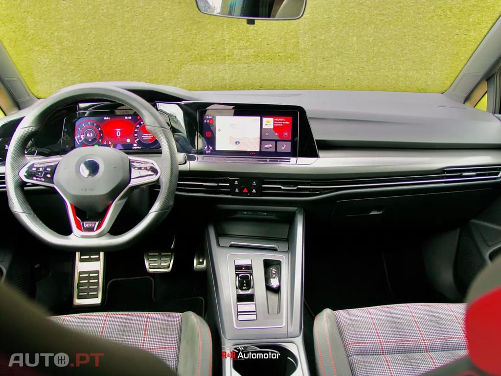 Volkswagen Golf 2.0 TSI GTI DSG Performance