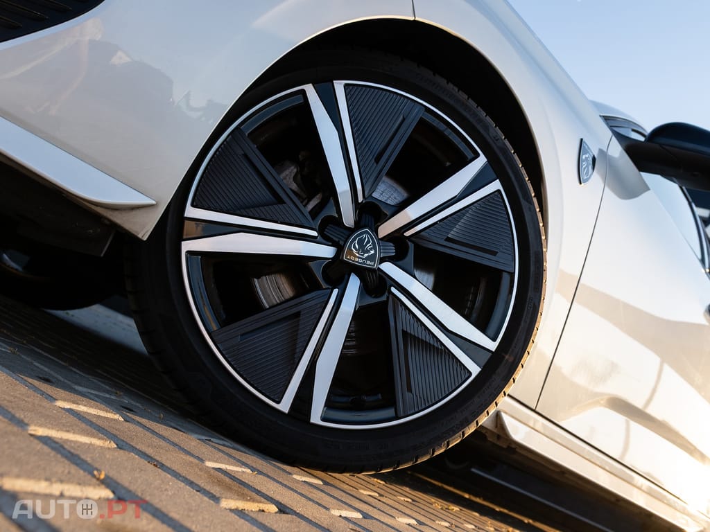 Peugeot 308 1.5 BlueHDi GT EAT8