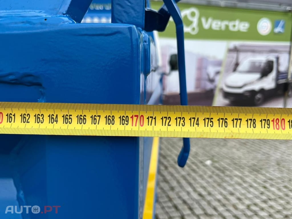 Toyota Dyna 3.0  - 144 CV  BASCULA TRIBASCULANTE