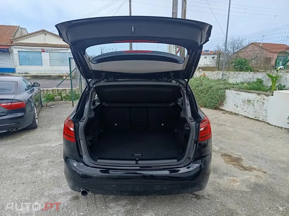 BMW 218 i Sport Line