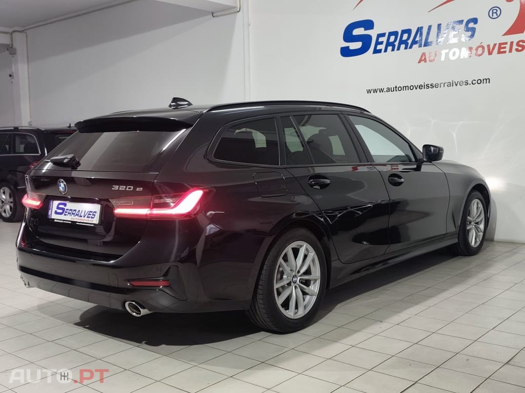 BMW 320 e Touring Auto