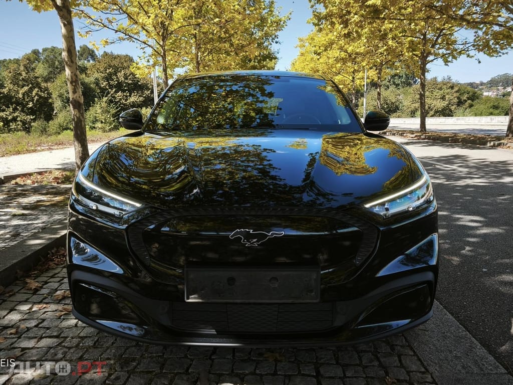 Ford Mustang MACH-E 99KWH PREMIUM