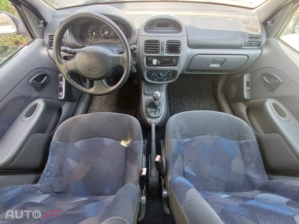 Renault Clio RT