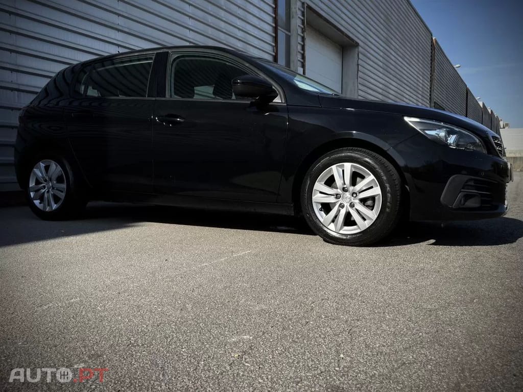 Peugeot 308 BlueHDi FAP 130 EAT8 Stop & Start Active Pack