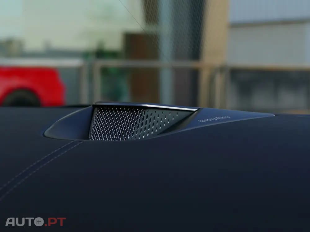 Aston Martin Vantage Coupé V8