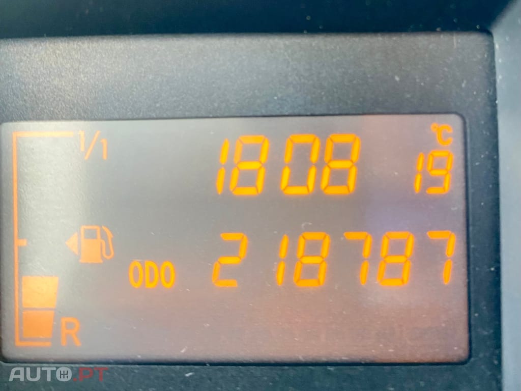Toyota iQ 1.4 D-4D 2 NAVI+Bluetooth