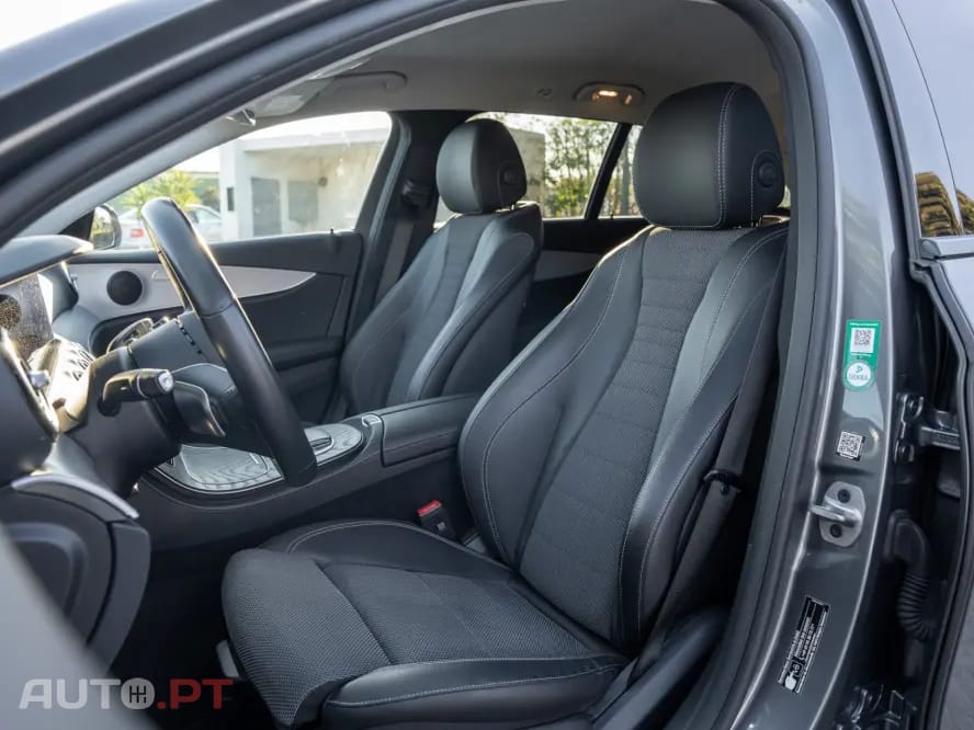 Mercedes-Benz E 300 de Avantgarde 4Matic