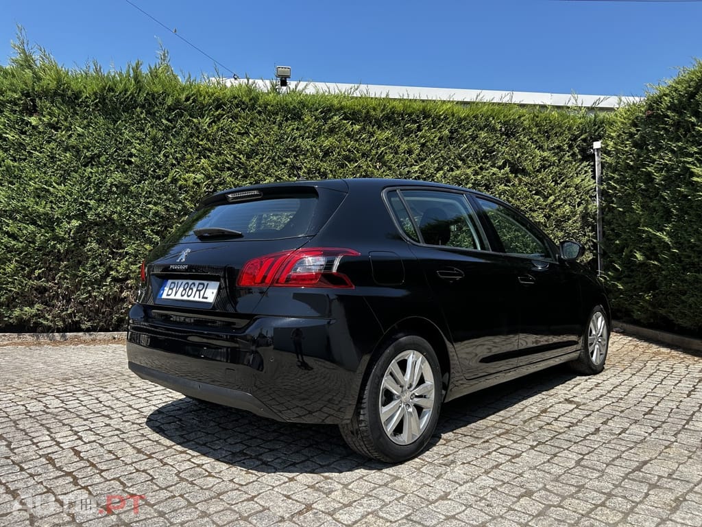 Peugeot 308 1.2 PureTech Style