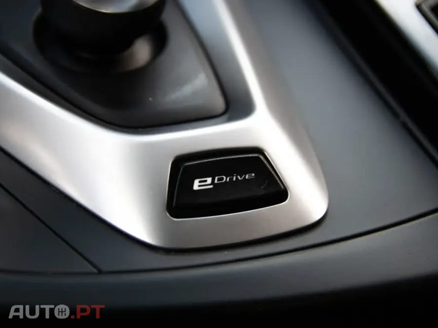 BMW 330 e iPerformance Line Luxury