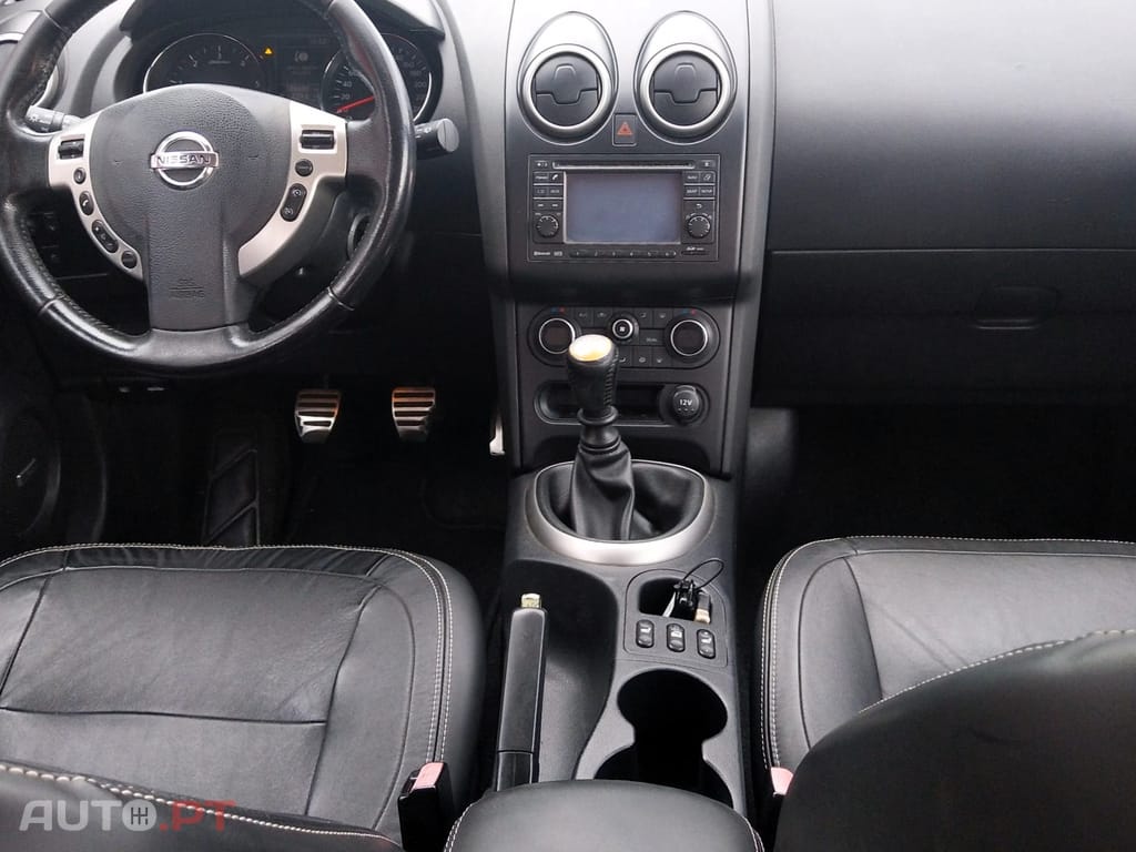 Nissan Qashqai +2 1.6 dCi Tekna Premium 18