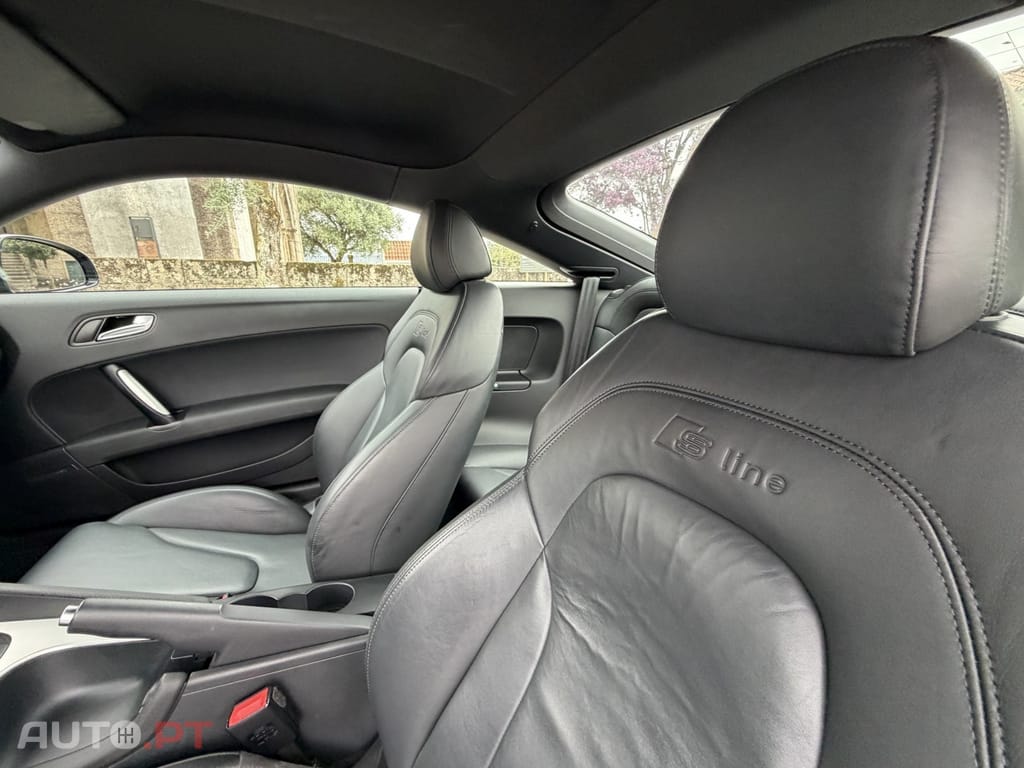 Audi TT 2.0 TFSI quattro S-line S tronic