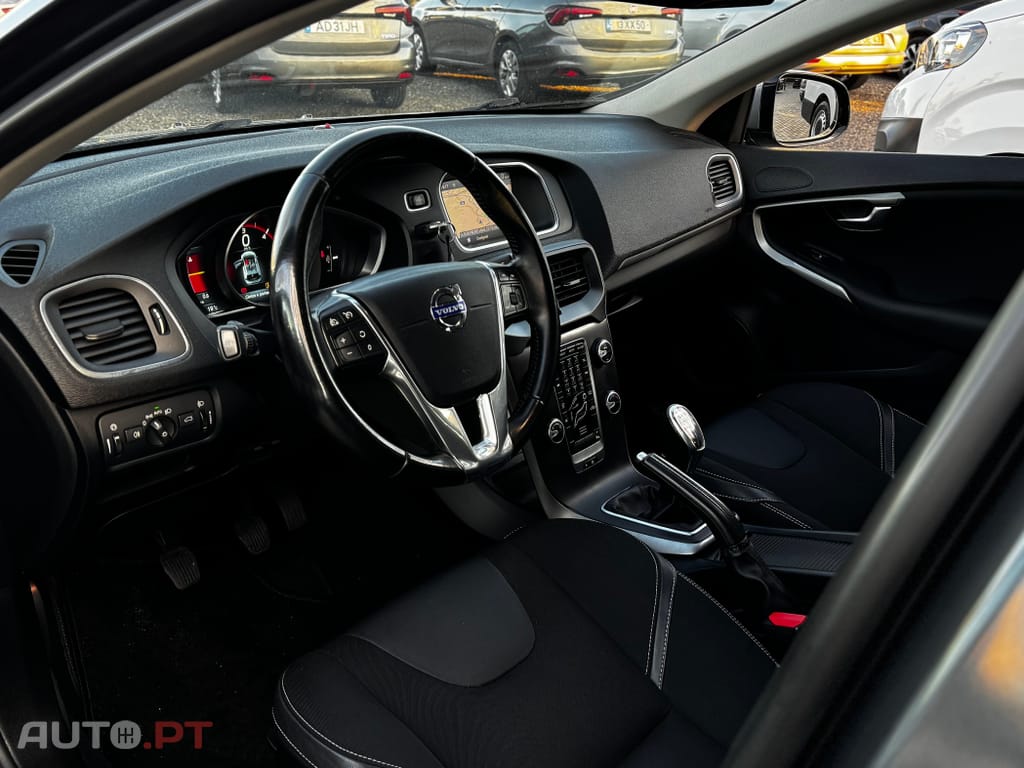 Volvo V40 1.6 D2 Momentum