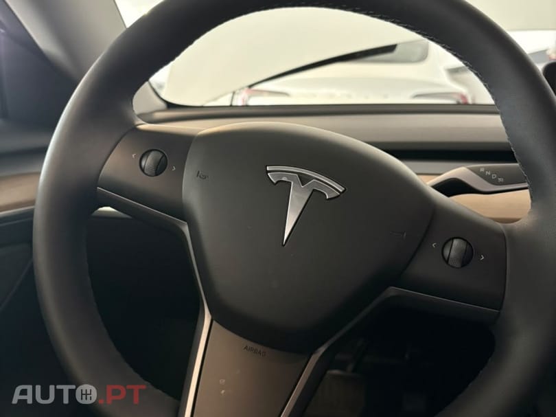 Tesla Model 3 Long Range Tração Traseira