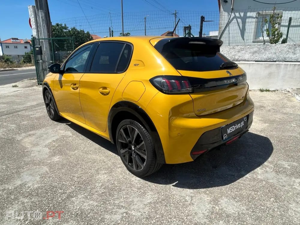 Peugeot 208 1.2 PureTech GT EAT8