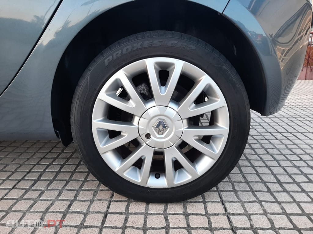 Renault Clio 1.2 16V TCE Luxe